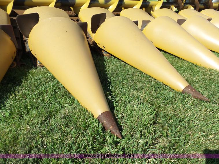 image for item K4018 2008 Lexion C512-30 corn head