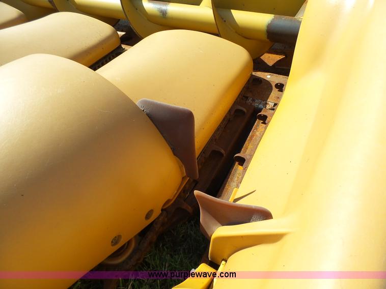 image for item K4018 2008 Lexion C512-30 corn head