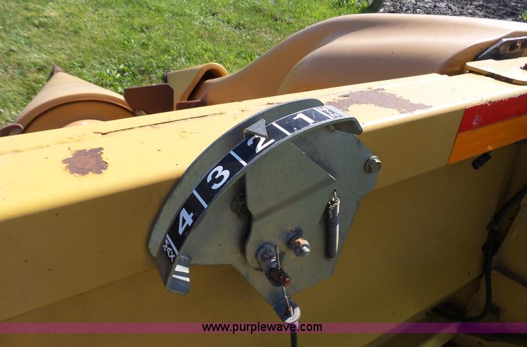 image for item K4018 2008 Lexion C512-30 corn head