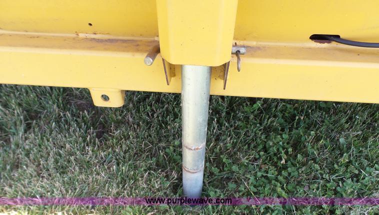 image for item K4018 2008 Lexion C512-30 corn head