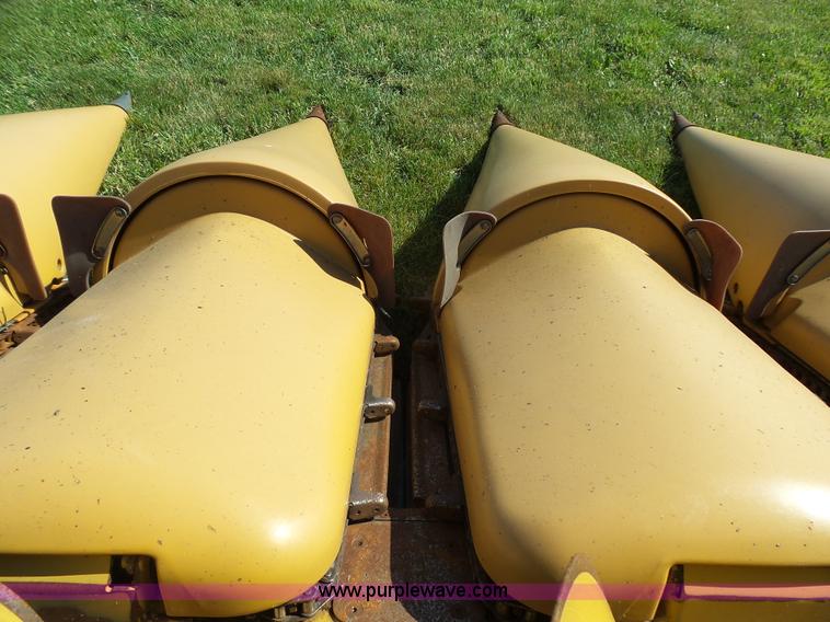 image for item K4018 2008 Lexion C512-30 corn head