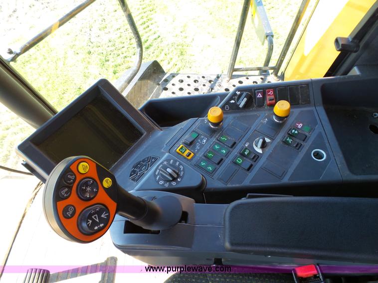 image for item K4019 2008 Lexion 585R RWA combine