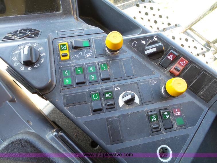 image for item K4019 2008 Lexion 585R RWA combine