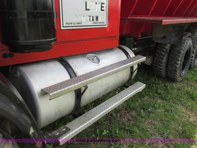 image for item K4048 1978 Western Star 4886-3 applicator truck