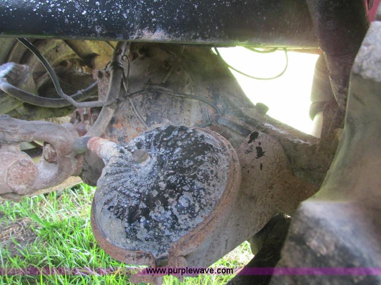 image for item K4048 1978 Western Star 4886-3 applicator truck