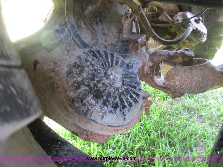 image for item K4048 1978 Western Star 4886-3 applicator truck