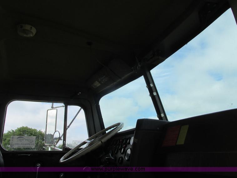 image for item K4048 1978 Western Star 4886-3 applicator truck