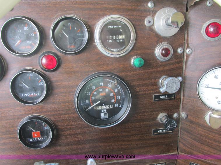 image for item K4048 1978 Western Star 4886-3 applicator truck