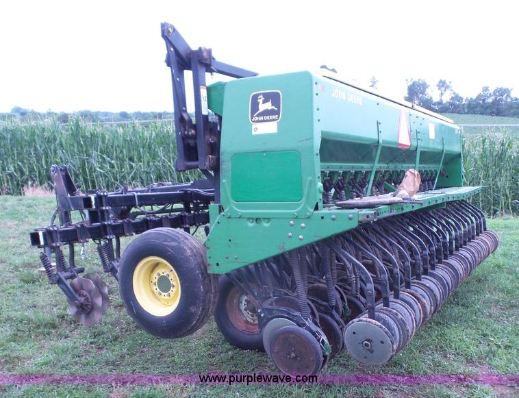 image for item K4659 John Deere 515 grain drill with Yetter no-till cart