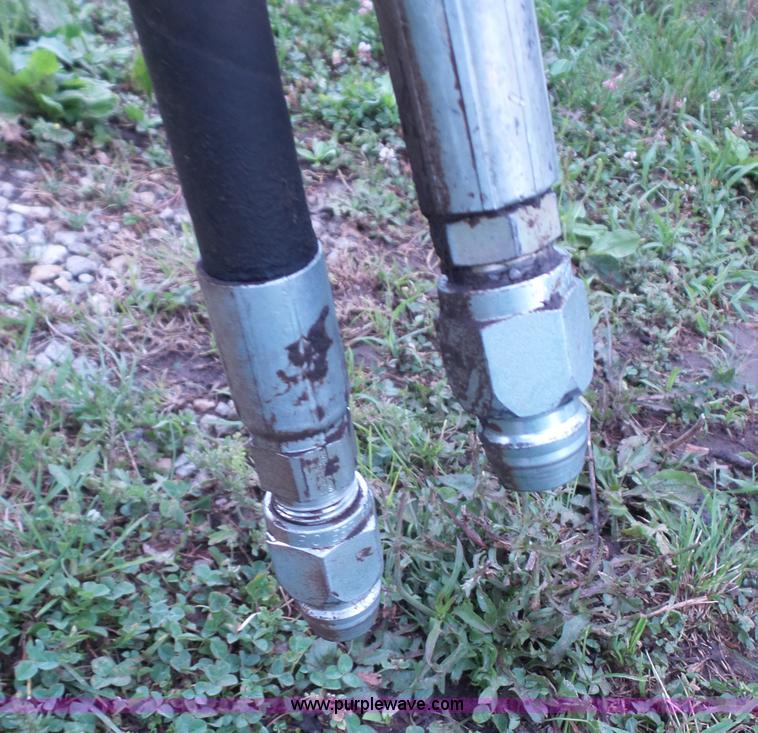 image for item K4659 John Deere 515 grain drill with Yetter no-till cart