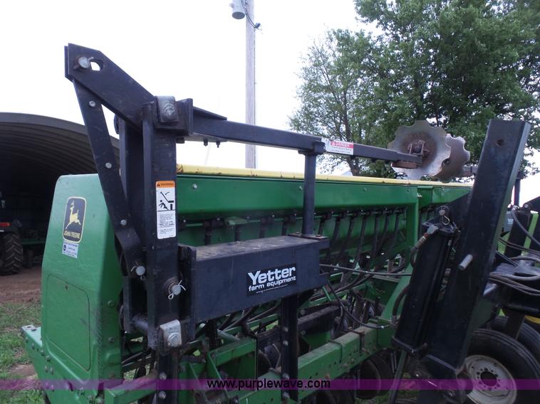 image for item K4659 John Deere 515 grain drill with Yetter no-till cart