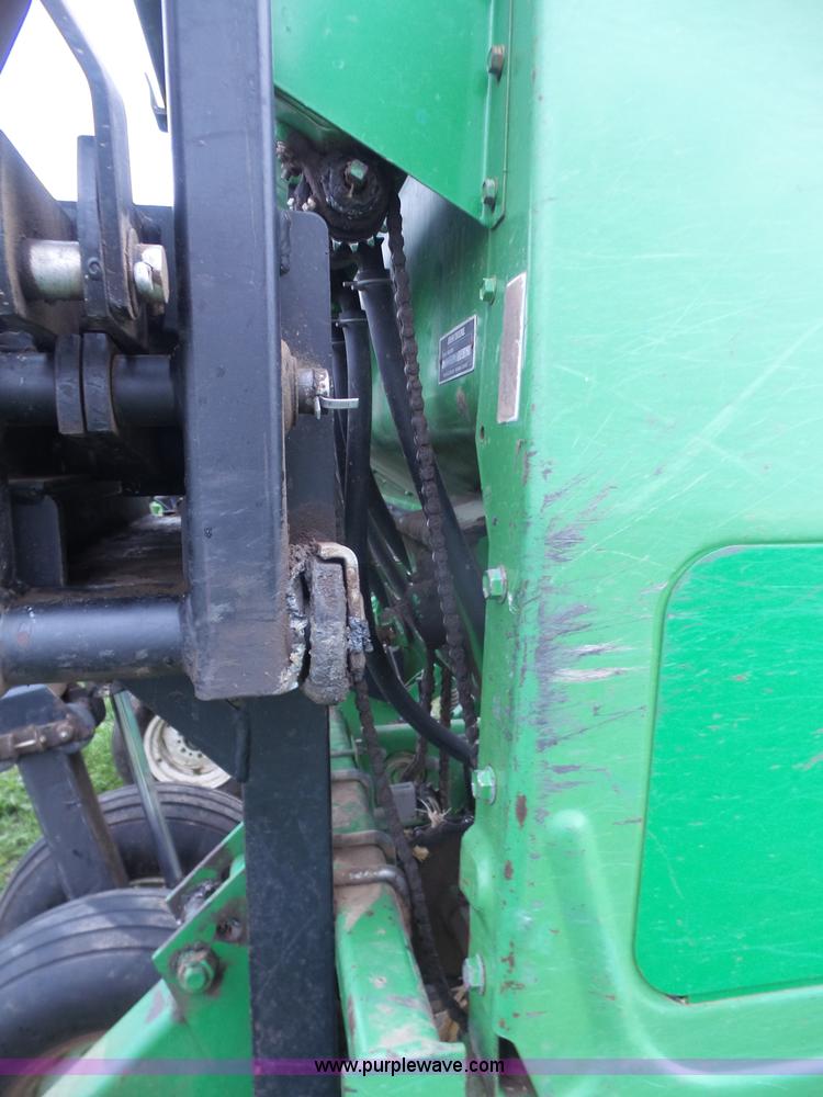 image for item K4659 John Deere 515 grain drill with Yetter no-till cart