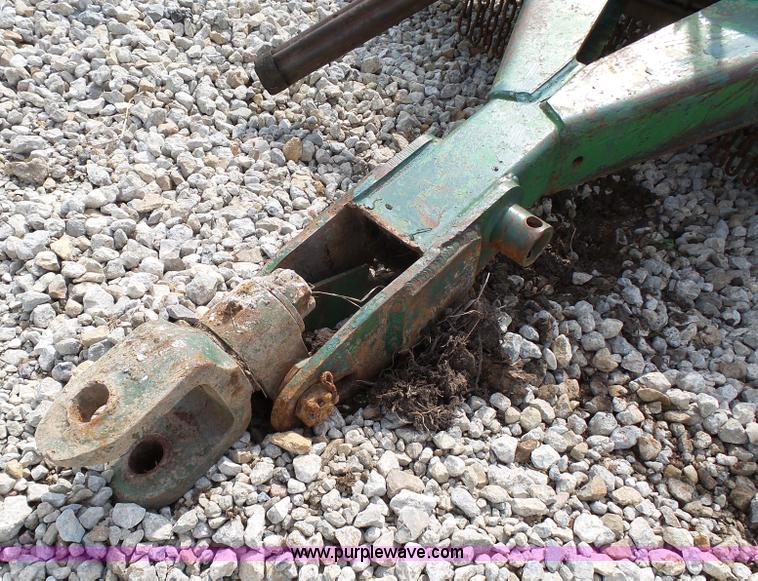 image for item K5376 John Deere 1518 batwing rotary mower