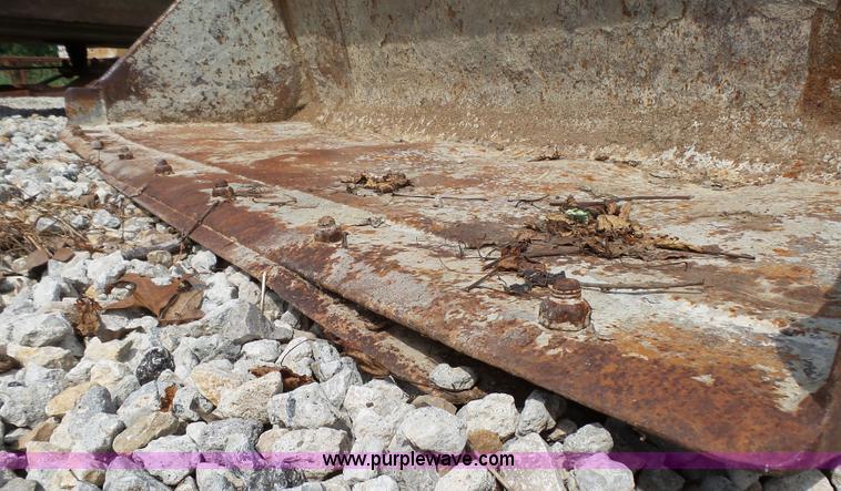 image for item K5377 Skid steer bucket