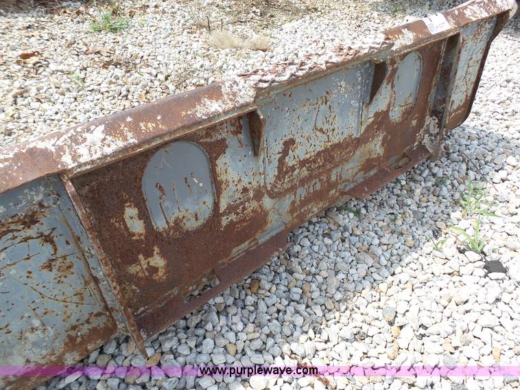 image for item K5377 Skid steer bucket