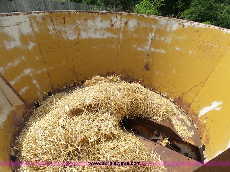 image for item K5382 Sundance 901 tub grinder