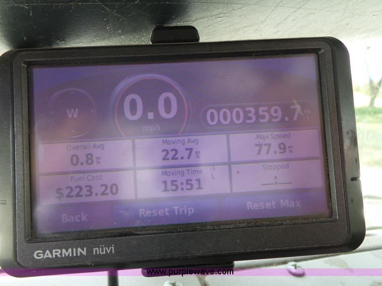 image for item K8367 1997 International 8200 semi truck