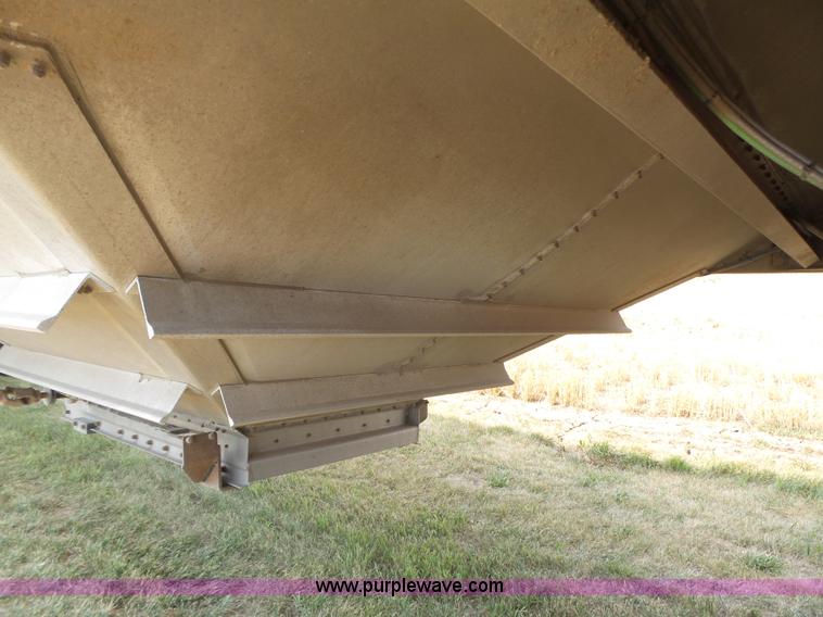 image for item K8368 2007 Wilson DWH-5000 double hopper grain trailer