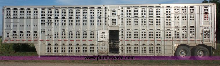 image for item L2880 2008 Wilson PSDCL-408P livestock trailer