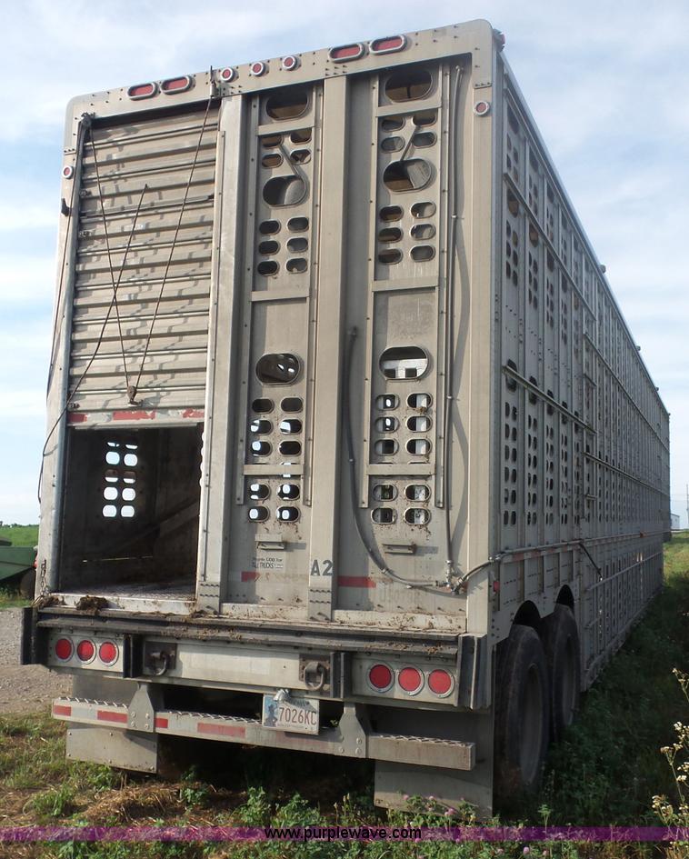 image for item L2880 2008 Wilson PSDCL-408P livestock trailer
