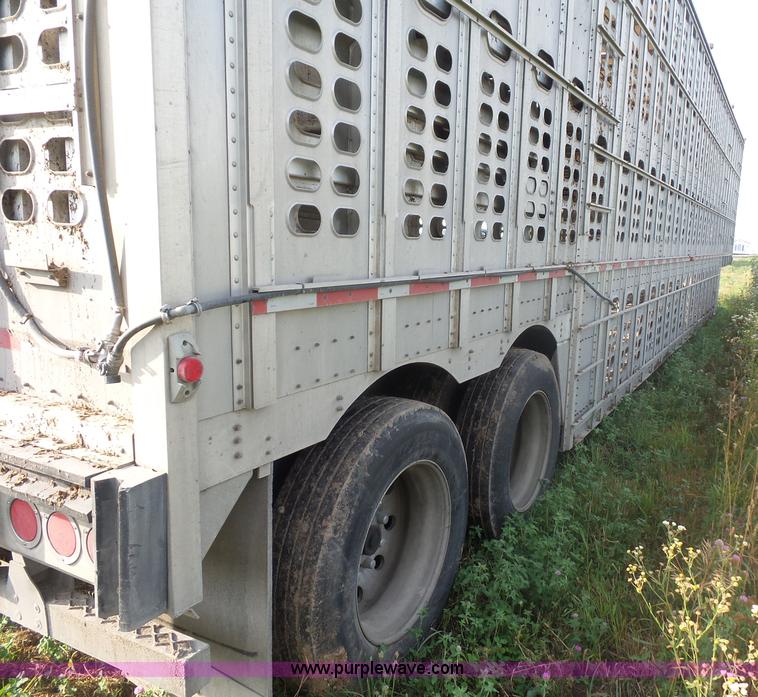 image for item L2880 2008 Wilson PSDCL-408P livestock trailer