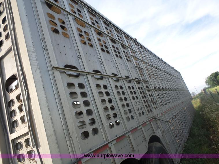 image for item L2880 2008 Wilson PSDCL-408P livestock trailer