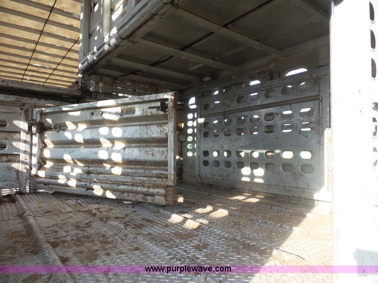 image for item L2880 2008 Wilson PSDCL-408P livestock trailer
