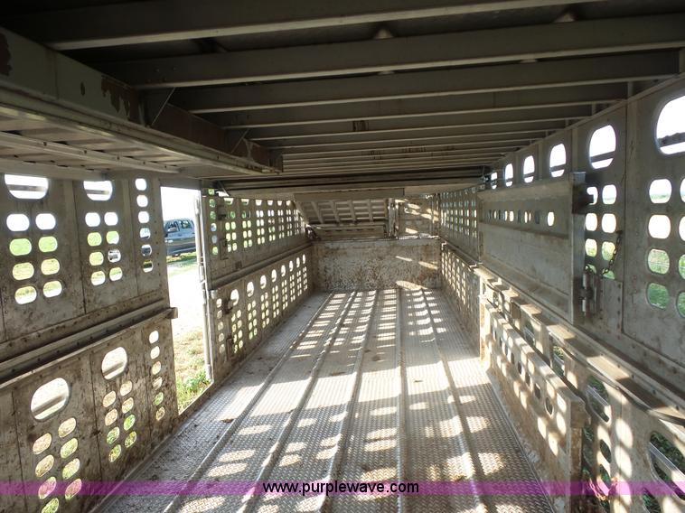 image for item L2880 2008 Wilson PSDCL-408P livestock trailer