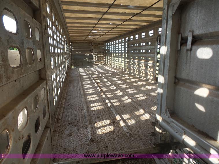 image for item L2880 2008 Wilson PSDCL-408P livestock trailer