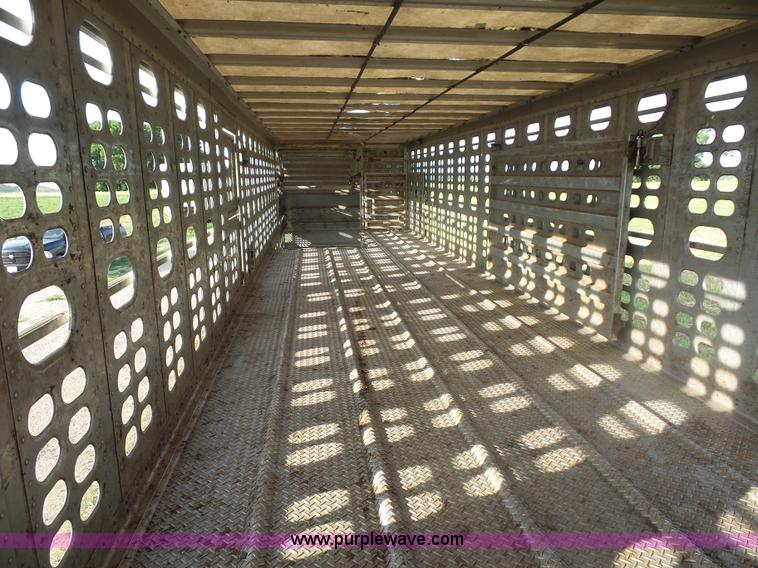 image for item L2880 2008 Wilson PSDCL-408P livestock trailer