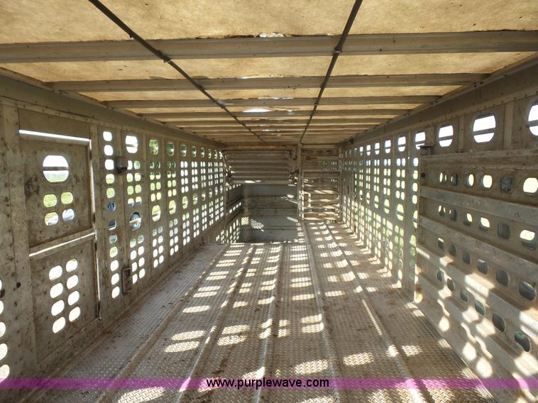 image for item L2880 2008 Wilson PSDCL-408P livestock trailer