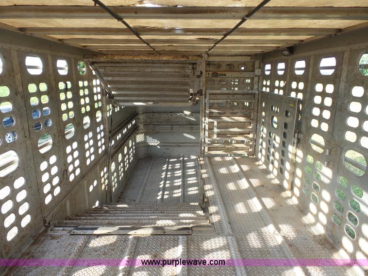 image for item L2880 2008 Wilson PSDCL-408P livestock trailer