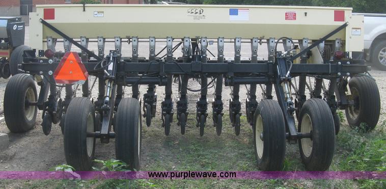 image for item L3840 Truax FLXII-818 Flex II grain drill