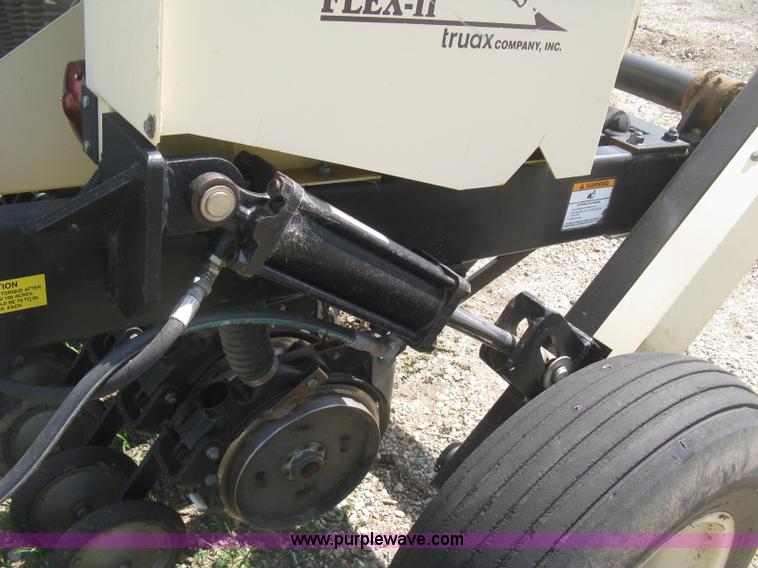 image for item L3840 Truax FLXII-818 Flex II grain drill
