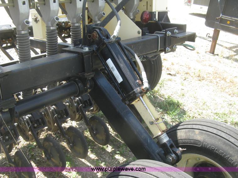 image for item L3840 Truax FLXII-818 Flex II grain drill