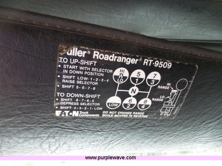 image for item L4836 1978 White Road Boss 2 silage/grain truck