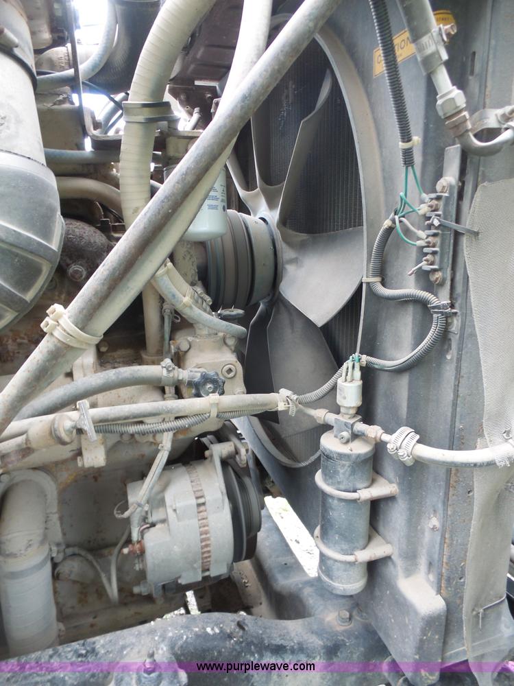 image for item L4836 1978 White Road Boss 2 silage/grain truck