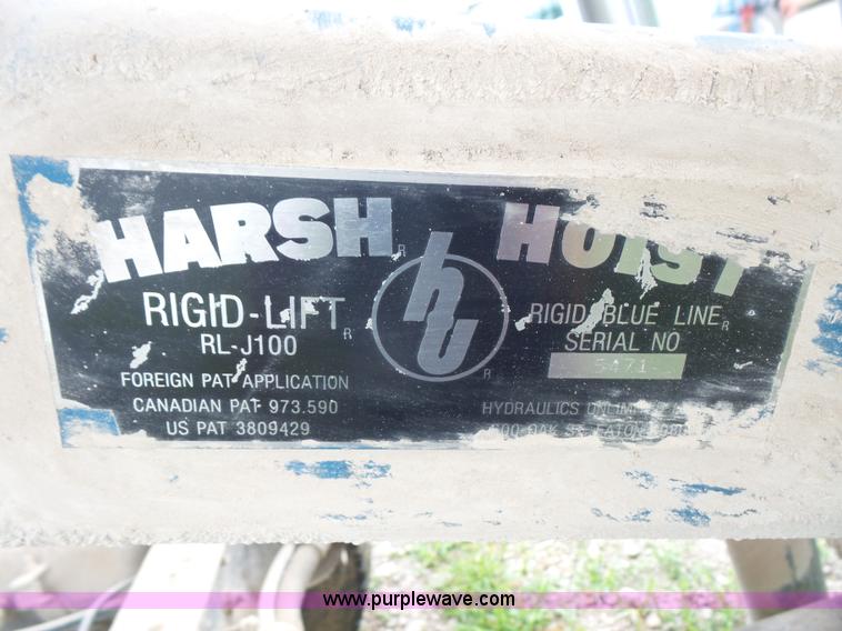 image for item L4836 1978 White Road Boss 2 silage/grain truck