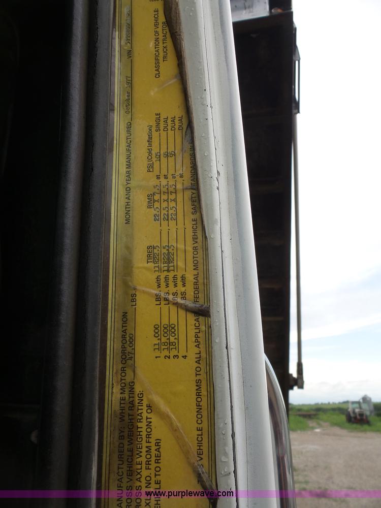 image for item L4836 1978 White Road Boss 2 silage/grain truck