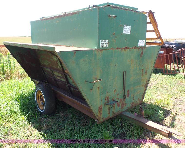 Feed King Creep Feeder Item L4869 7 27 2016