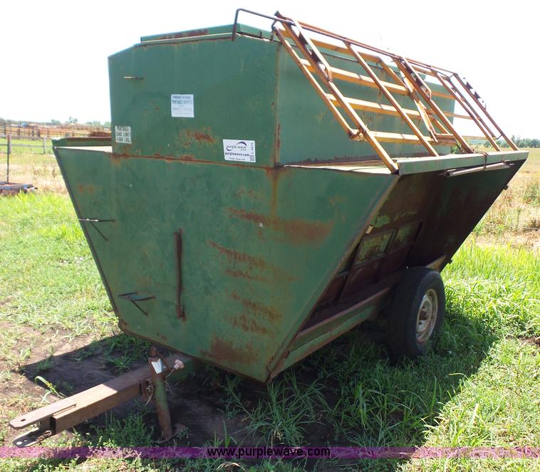 Feed King Creep Feeder Item L4875 7 27 2016