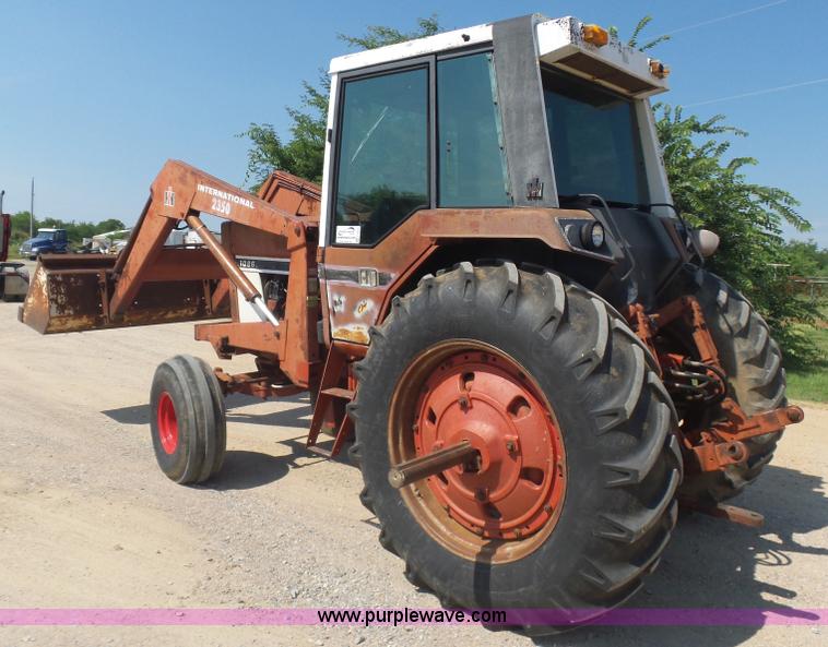 image for item L5915 International 1086 tractor