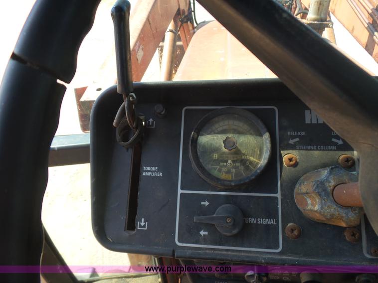 image for item L5915 International 1086 tractor