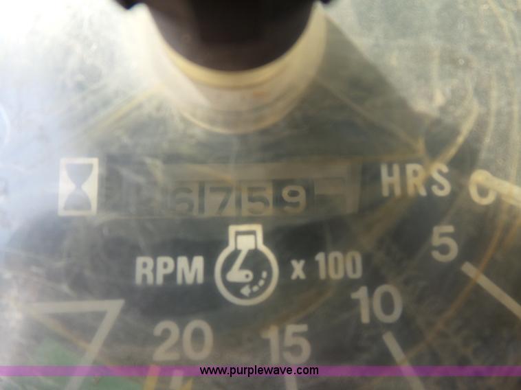 image for item L5915 International 1086 tractor