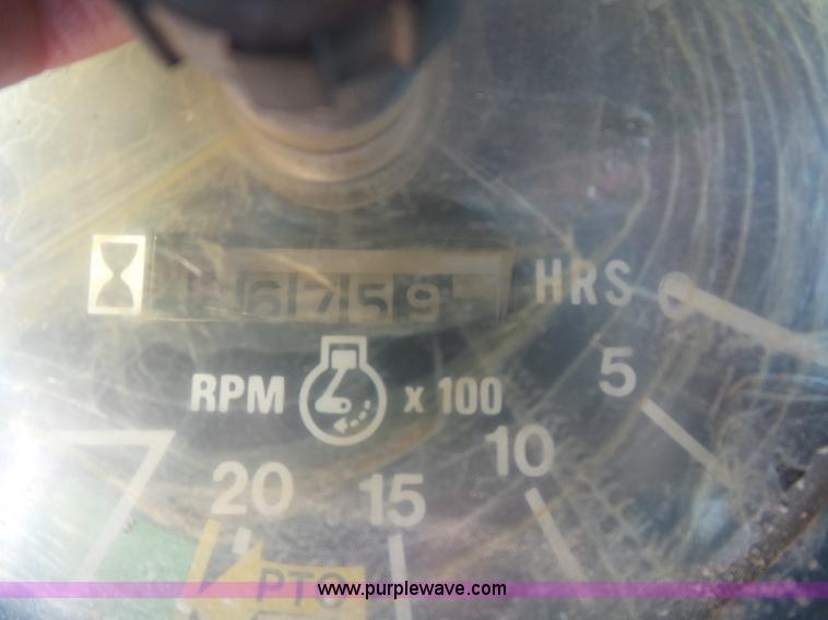 image for item L5915 International 1086 tractor