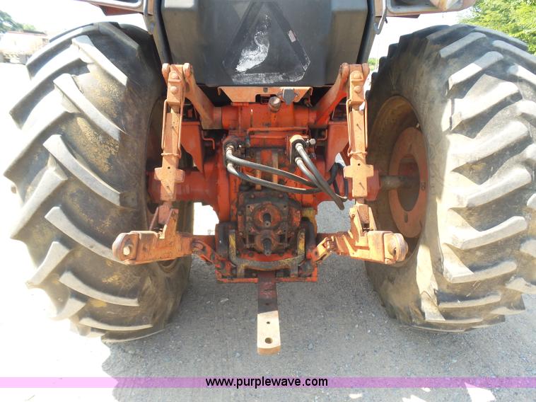 image for item L5915 International 1086 tractor