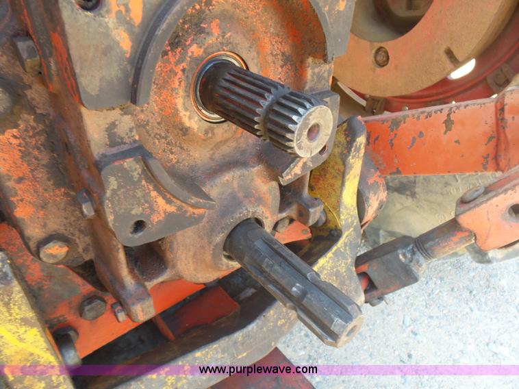 image for item L5915 International 1086 tractor