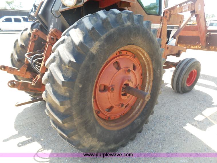 image for item L5915 International 1086 tractor