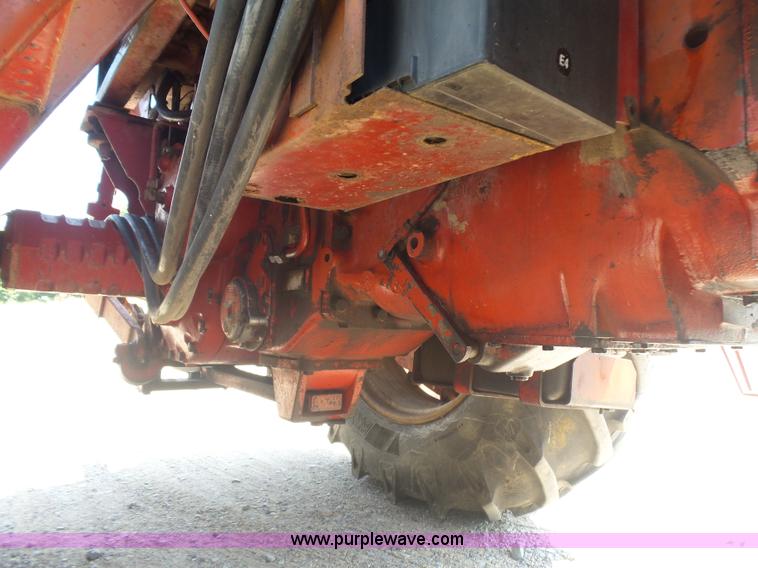 image for item L5915 International 1086 tractor