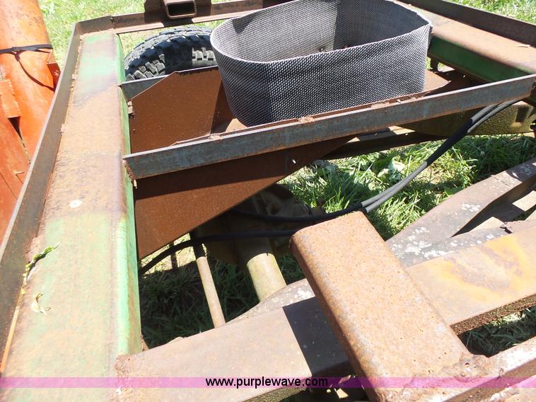 image for item L6121 Seed box platform